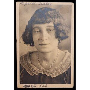 Antique Photo Pretty Woman African American Black Sepia Portrait Family 1920s